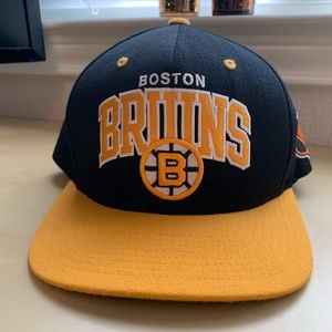 Mitchell & Ness Boston Bruins Snapback